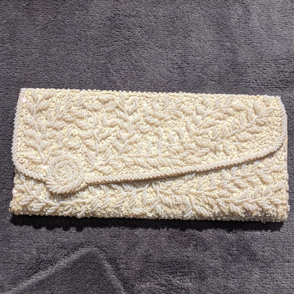 Simon Handbags - Beaded Simon clutch